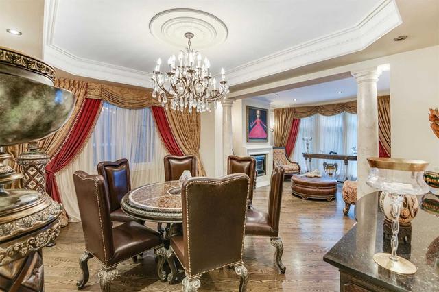 127 Rodeo Dr, House detached with 4 bedrooms, 5 bathrooms and 6 parking in Vaughan ON | Image 6