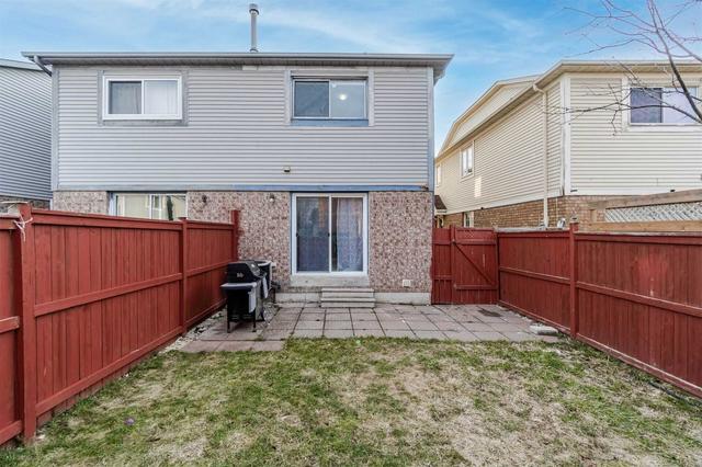 95 Ural Circ, House attached with 3 bedrooms, 3 bathrooms and 3 parking in Brampton ON | Image 24