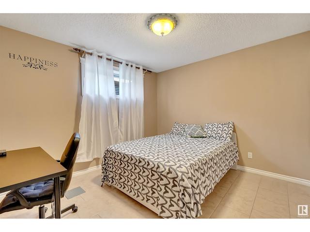 11458 79 Av Nw, House detached with 8 bedrooms, 6 bathrooms and null parking in Edmonton AB | Image 33