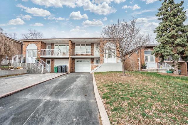 213 Chalfield Lane, House semidetached with 3 bedrooms, 2 bathrooms and 3 parking in Mississauga ON | Card Image