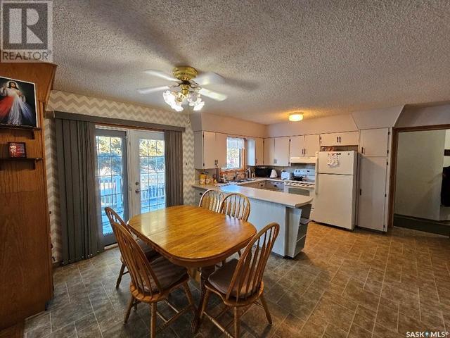 29 Warren Street, House detached with 2 bedrooms, 2 bathrooms and null parking in Redvers SK | Image 21