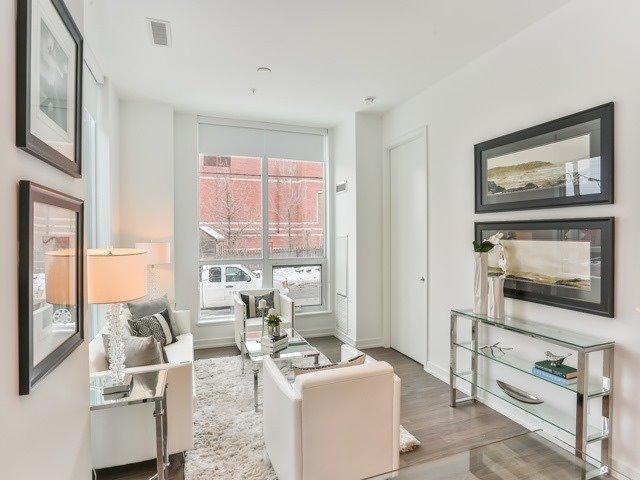104 - 377 Madison Ave, Condo with 2 bedrooms, 2 bathrooms and 1 parking in Toronto ON | Image 7