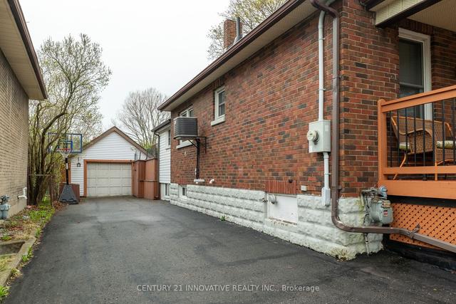 177 Mill St, House detached with 2 bedrooms, 2 bathrooms and 6 parking in Oshawa ON | Image 31