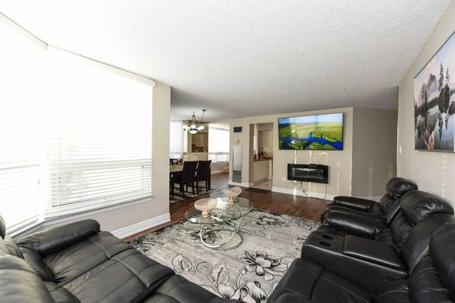 1901 - 8 Lisa St, Condo with 2 bedrooms, 2 bathrooms and 1 parking in Brampton ON | Image 13