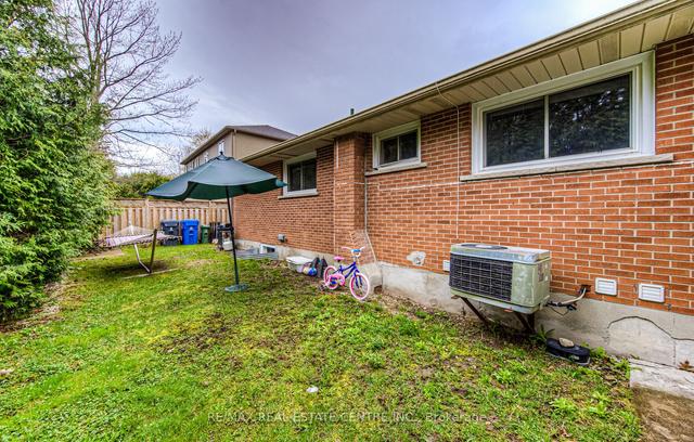 67 Arkell Rd E, House detached with 3 bedrooms, 2 bathrooms and 9 parking in Guelph ON | Image 30