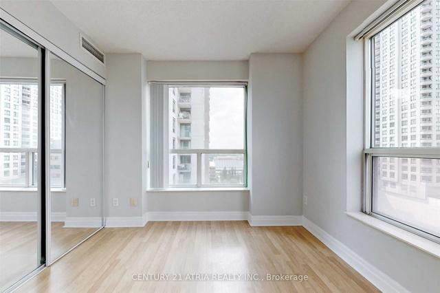 1603 - 188 Doris Ave, Condo with 3 bedrooms, 2 bathrooms and 1 parking in Toronto ON | Image 15