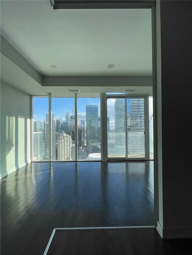 3102 - 126 Simcoe St, Condo with 1 bedrooms, 1 bathrooms and 0 parking in Toronto ON | Image 11