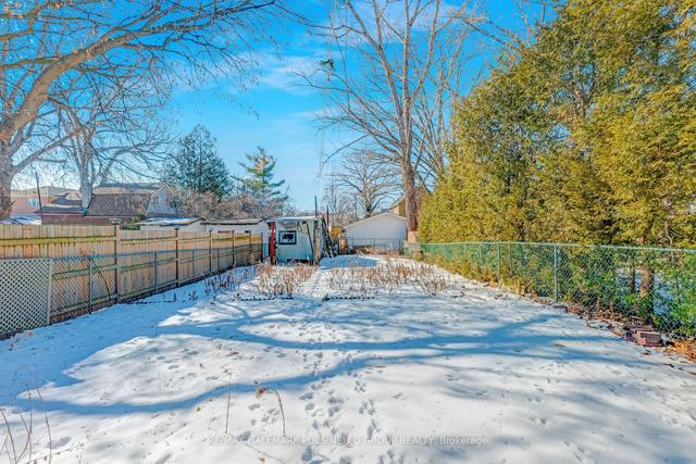 32 Mcdonald Ave, House detached with 3 bedrooms, 2 bathrooms and 3 parking in Toronto ON | Image 30