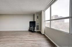 603 - 40 Panorama Crt, Condo with 3 bedrooms, 2 bathrooms and 1 parking in Toronto ON | Image 8