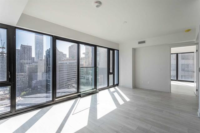2404 - 188 Cumberland St, Condo with 2 bedrooms, 2 bathrooms and 1 parking in Toronto ON | Image 12