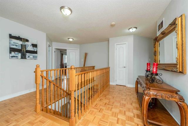 11 Finlayson Cres, House detached with 5 bedrooms, 4 bathrooms and 6 parking in Brampton ON | Image 14