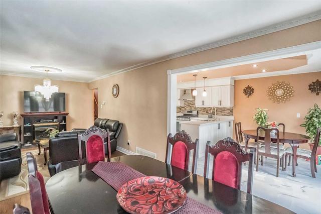 157 Hupfield Tr, House detached with 4 bedrooms, 4 bathrooms and 6 parking in Toronto ON | Image 35
