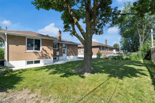 43 Kimbark Dr, House detached with 3 bedrooms, 2 bathrooms and 5 parking in Brampton ON | Image 25