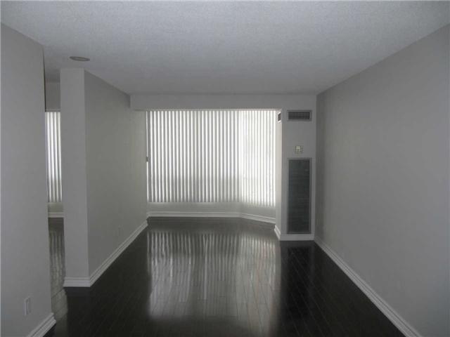 1201 - 155 Hillcrest Ave, Condo with 1 bedrooms, 1 bathrooms and 1 parking in Mississauga ON | Image 8