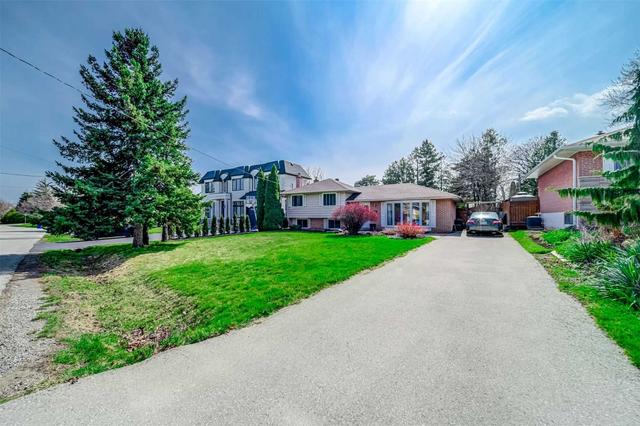 406 Tennyson Dr, House detached with 3 bedrooms, 1 bathrooms and 4 parking in Oakville ON | Image 17