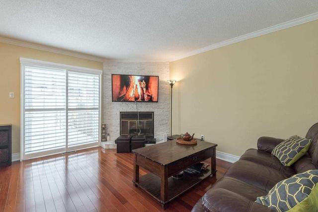 4201 Chadburn Cres, House detached with 4 bedrooms, 3 bathrooms and 2 parking in Mississauga ON | Image 7