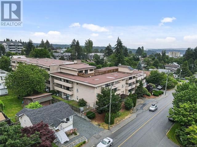102 - 550 Bradley St, Condo with 2 bedrooms, 1 bathrooms and 1 parking in Nanaimo BC | Image 2