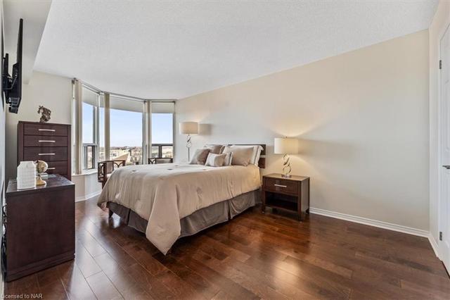 Enjoy the view of Niagara Falls Fireworks and Lake Ontario from your main living area | Image 16