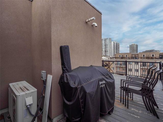 226 - 15 Coneflower Cres, Townhouse with 2 bedrooms, 2 bathrooms and 1 parking in Toronto ON | Image 22