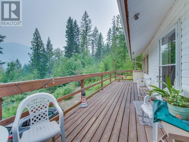 2373 Mabel Lake Road, House detached with 3 bedrooms, 3 bathrooms and null parking in North Okanagan F BC | Image 25