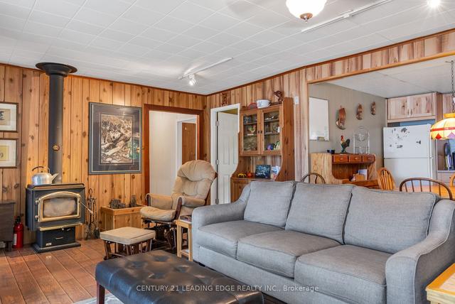 15 Gidley Tpke, House detached with 3 bedrooms, 1 bathrooms and 4 parking in Georgian Bay ON | Image 9