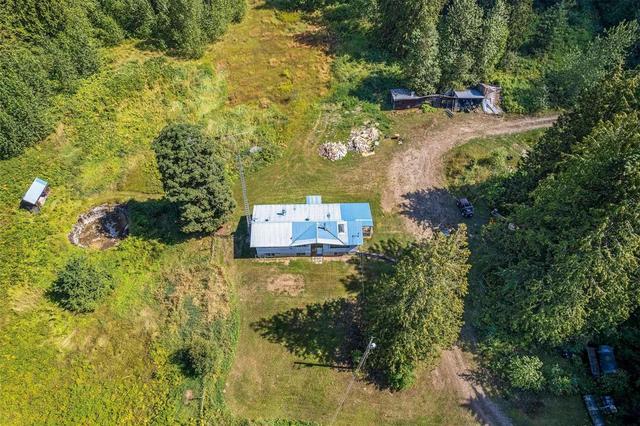 0000 Trans Canada Highway, Home with 0 bedrooms, 0 bathrooms and null parking in Columbia Shuswap E BC | Image 3