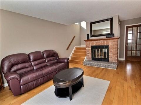 3761 Autumnwood St, House detached with 3 bedrooms, 3 bathrooms and 3 parking in Ottawa ON | Image 5