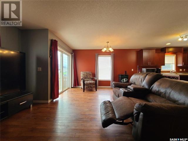 207 W 1st Street, Home with 3 bedrooms, 2 bathrooms and null parking in Carlyle SK | Image 20