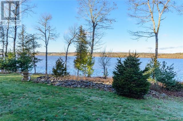 2162 Waterside Drive, House detached with 3 bedrooms, 1 bathrooms and null parking in Cambridge Narrows NB | Image 24