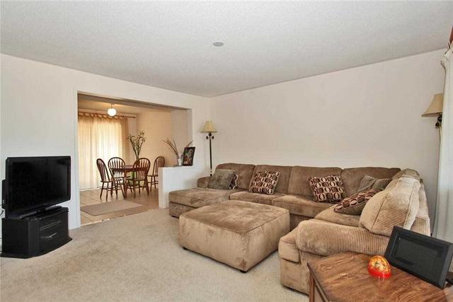 16 - 2341 Parkhaven Blvd, Townhouse with 3 bedrooms, 3 bathrooms and 2 parking in Oakville ON | Image 5