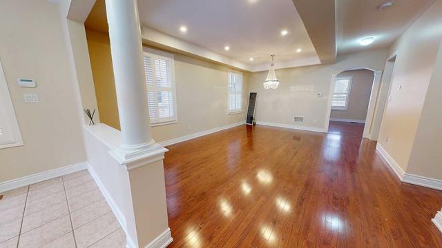 30 Deseronto St, House detached with 4 bedrooms, 4 bathrooms and 4 parking in Brampton ON | Image 34