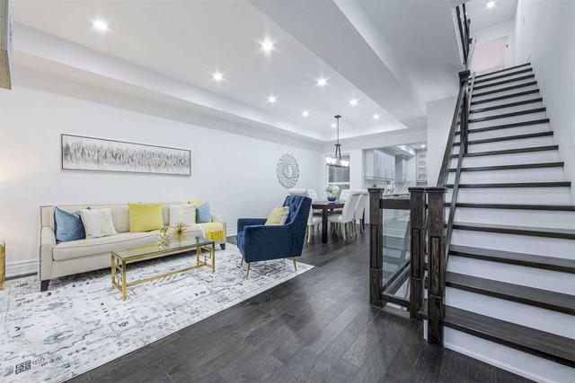 420 Ossington Ave, House detached with 4 bedrooms, 4 bathrooms and 0 parking in Toronto ON | Image 12