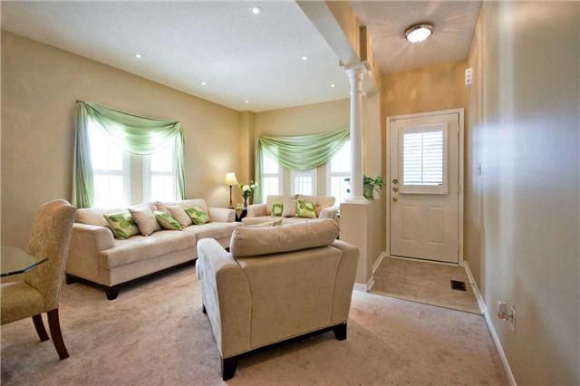 41 Abbotsbury Dr, House detached with 4 bedrooms, 4 bathrooms and 4 parking in Brampton ON | Image 3