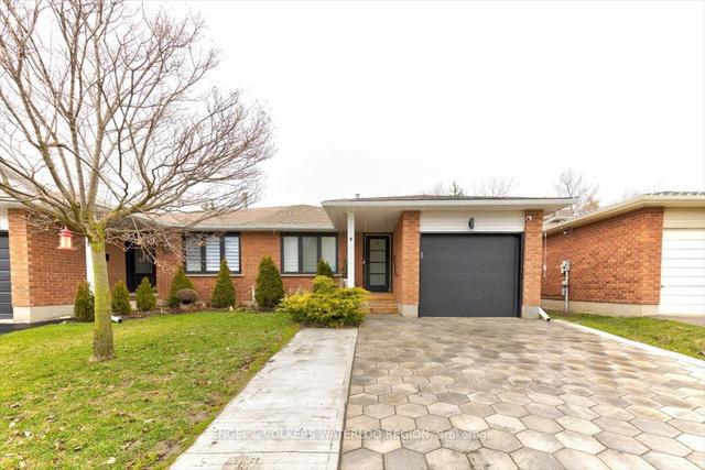 605 Pinerow Cres, House semidetached with 4 bedrooms, 2 bathrooms and 3 parking in Waterloo ON | Image 1