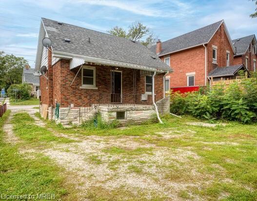 34 Edinburgh Road S, House detached with 3 bedrooms, 2 bathrooms and 3 parking in Guelph ON | Image 7