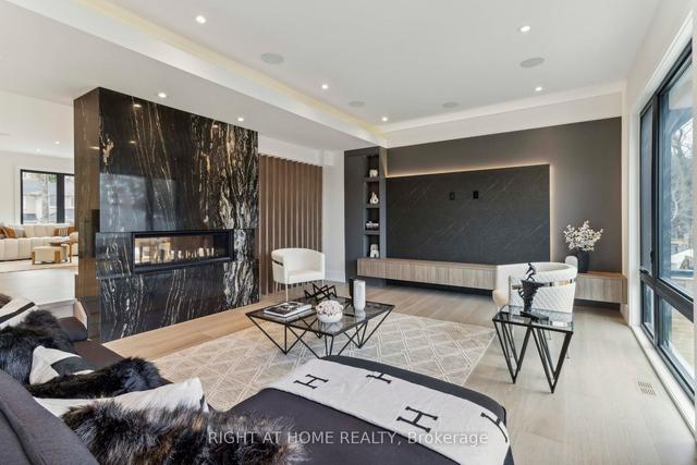 38 Bevdale Rd, House detached with 4 bedrooms, 6 bathrooms and 6 parking in Toronto ON | Image 3