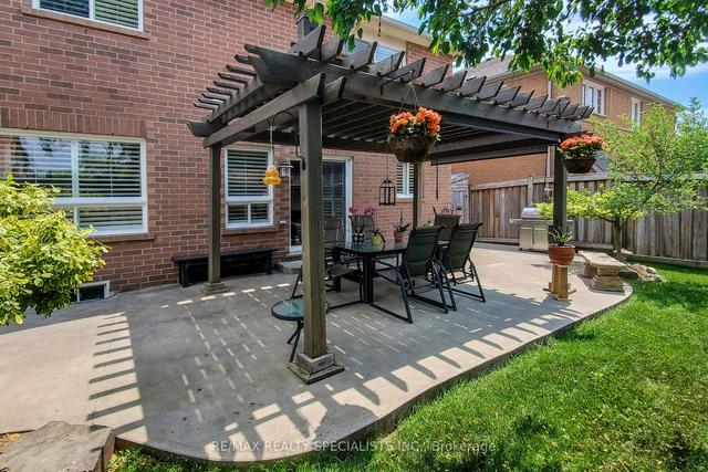 100 Mccrimmon Dr, House detached with 4 bedrooms, 3 bathrooms and 4 parking in Brampton ON | Image 29