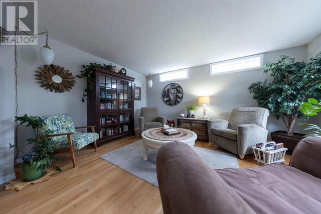 5307 - 26 Streetclose, House detached with 3 bedrooms, 2 bathrooms and 4 parking in Lloydminster (Part) AB | Image 3