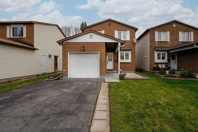 1839 Brousseau Cres, House detached with 3 bedrooms, 4 bathrooms and 3 parking in Ottawa ON | Card Image