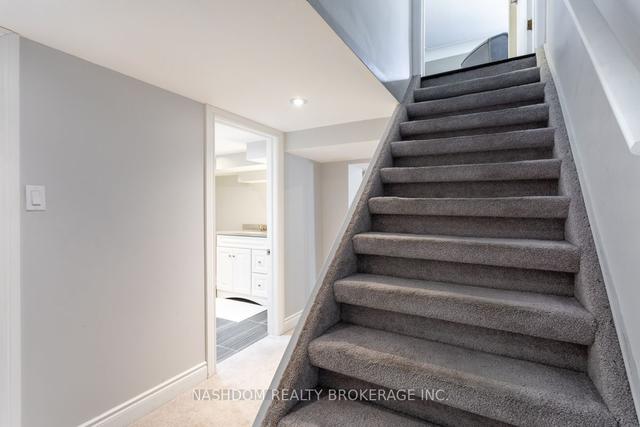 38 Montrose Ave, House detached with 3 bedrooms, 2 bathrooms and 5 parking in Hamilton ON | Image 10