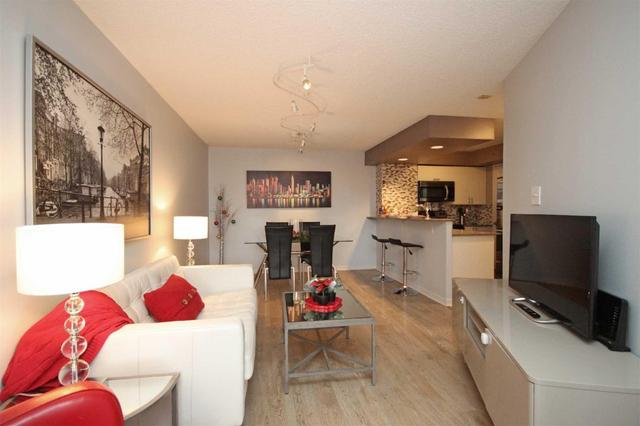 628 - 801 King St W, Condo with 2 bedrooms, 2 bathrooms and 1 parking in Toronto ON | Image 3