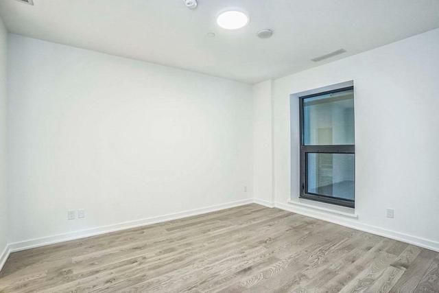 401 - 22 Lombard St, Condo with 2 bedrooms, 2 bathrooms and 0 parking in Toronto ON | Image 4