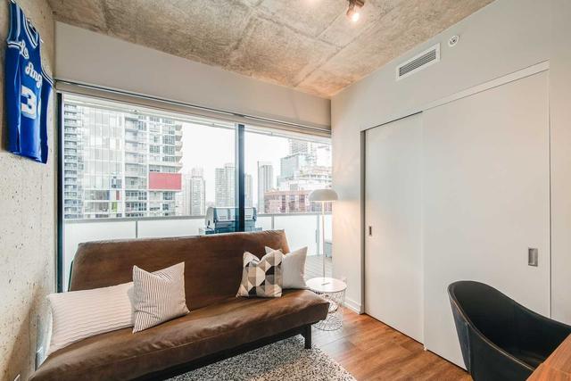 1307 - 11 Charlotte St, Condo with 2 bedrooms, 2 bathrooms and 1 parking in Toronto ON | Image 8