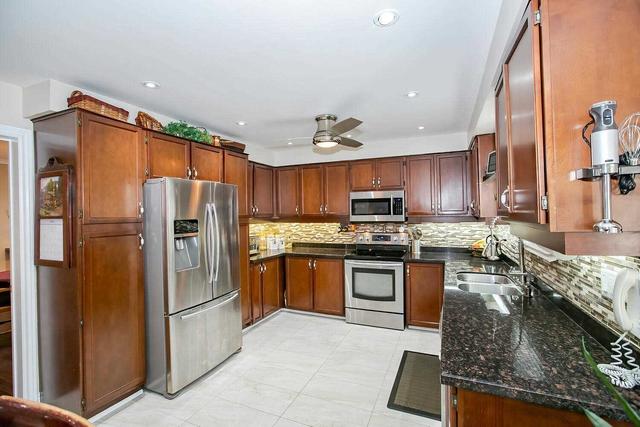 63 Leeward Dr, House detached with 4 bedrooms, 3 bathrooms and 6 parking in Brampton ON | Image 27