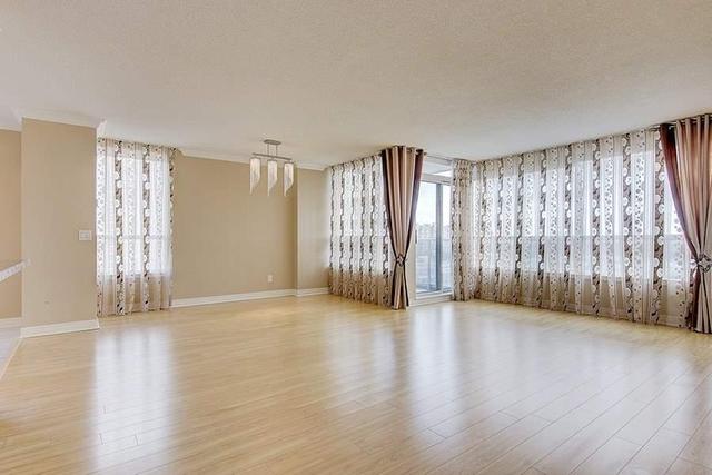 1003 - 50 Disera Dr, Condo with 2 bedrooms, 2 bathrooms and 2 parking in Vaughan ON | Image 5