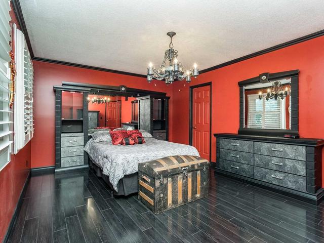 1 Newman Crt, House detached with 4 bedrooms, 4 bathrooms and 4 parking in Brampton ON | Image 8
