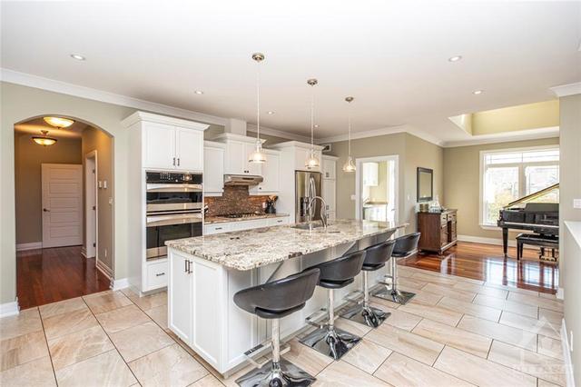5725 Stuewe Drive, House detached with 6 bedrooms, 5 bathrooms and 6 parking in Ottawa ON | Image 13
