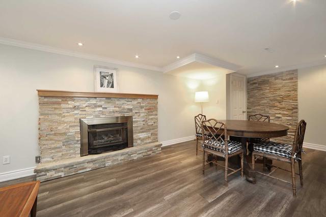 83 Starlight Cres, House detached with 2 bedrooms, 3 bathrooms and 8 parking in Richmond Hill ON | Image 27