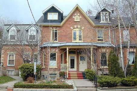 358 Wellesley St E, House attached with 3 bedrooms, 4 bathrooms and 1 parking in Toronto ON | Image 1