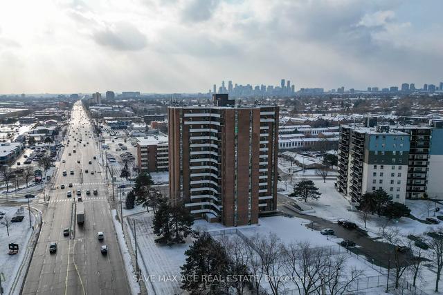 1207 - 3025 Queen Frederica Dr, Condo with 3 bedrooms, 2 bathrooms and 1 parking in Mississauga ON | Image 28